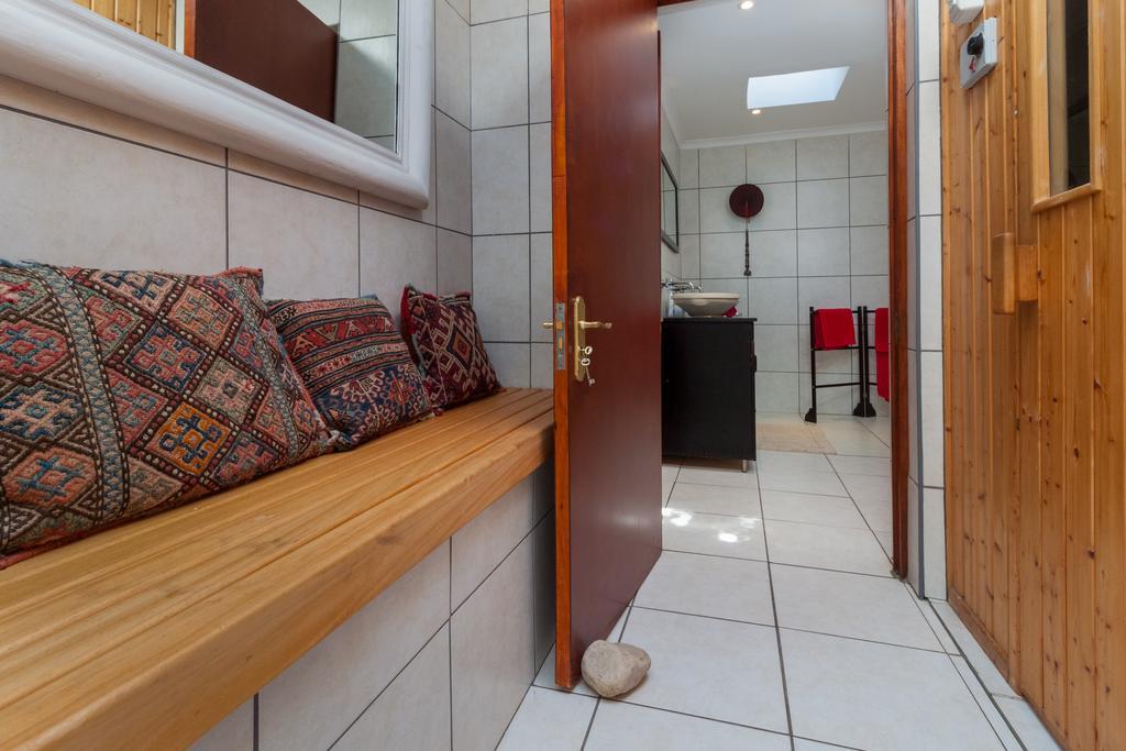 The Garden View Suite Franschhoek Bagian luar foto